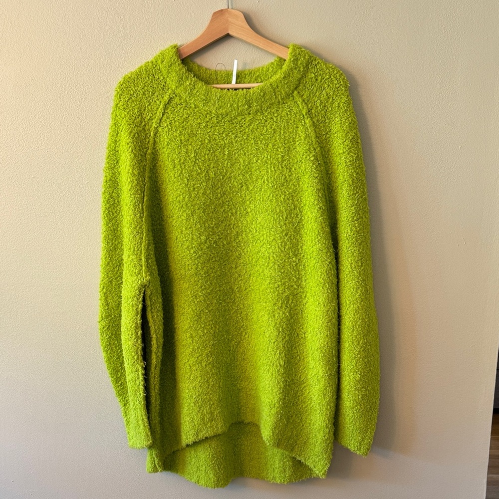 Cozy Women's Lime Green Bouclé Sweater